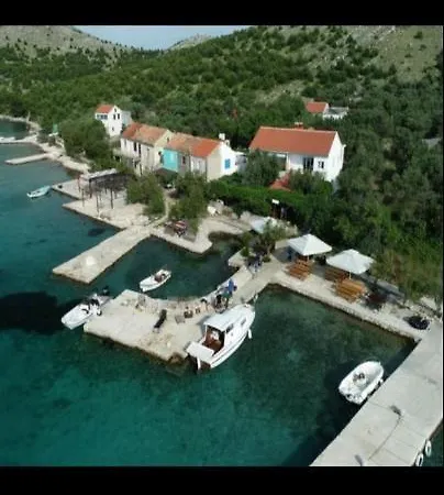 Suha Punta